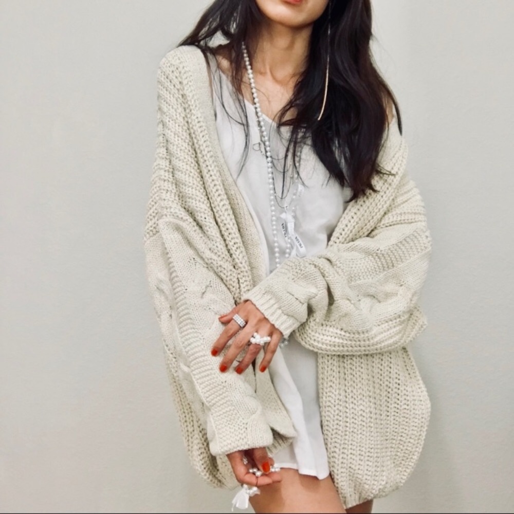 Brand new oversized sweater cardigan - Picture 8 of 8